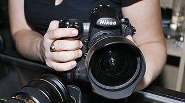 Das kompaktes Gehäuse der Nikon D3 ist solide verarbeitet und wiegt etwa 1,2 kg 