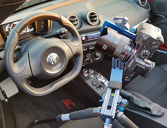 Zeiss Loxia 2.8/21mm im Alpha Romeo 4c am Novoflex Panorama System 6/8
