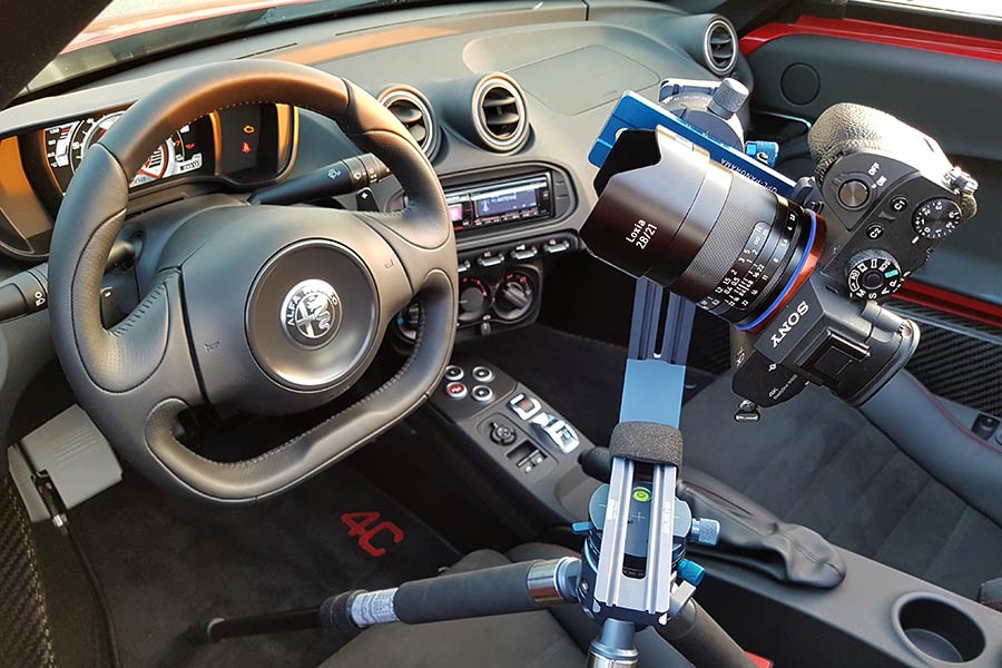 Die Ausr&uuml;stung f&uuml;r das Interieur Panorama Alfa Romeo Spider 4C: Novoflex und Zeiss