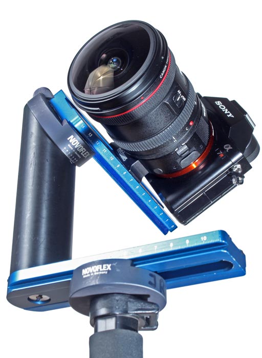 Sony Alpha 7R mit Canon EF 8-15 mm / 4 L USM Fisheye und Metabones Adapter am Novoflex Panoramakopf VR-System Slant montiert